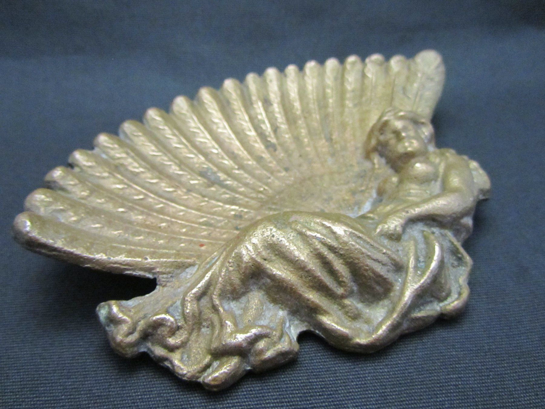 Figuren: Bronze-Ablageschale mit Dame Vide Poche – Gebraucht aus Basel von spinne02 1