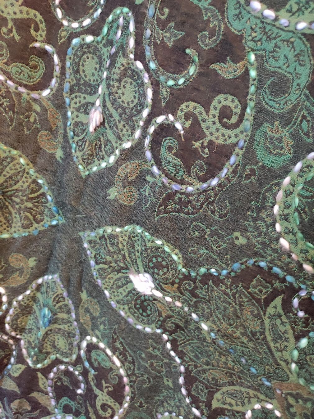 Foulard & Sciarpe: Schal warm mit Stickerei – Usato da Arni AG venduto da Rosen11 3