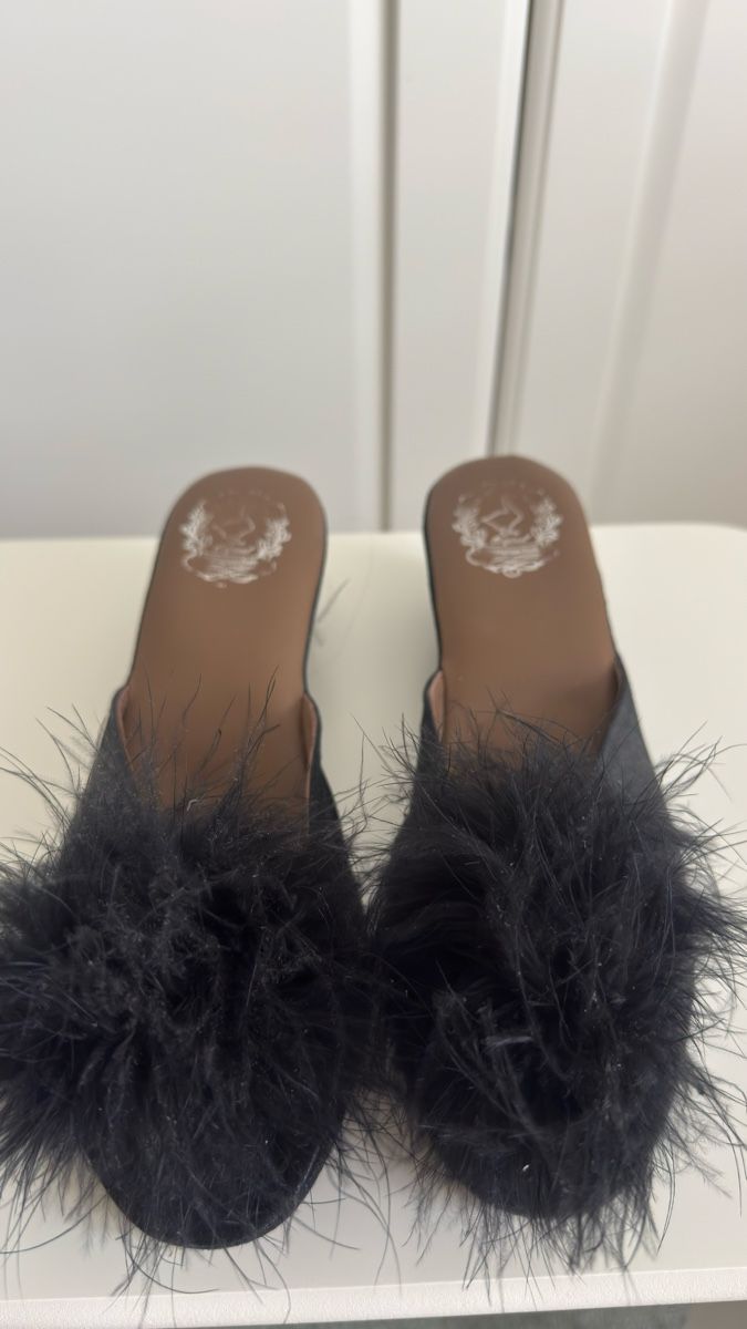 Damenschuhe: Feather Pumps Size 40 – Gebraucht aus Genève von gvokiii