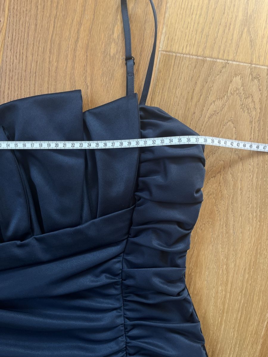 Vestiti: Luxus-Abendkleid, dunkelblau, Gr. 36 mit Raffungen – Usato da Wädenswil venduto da Iana32 4