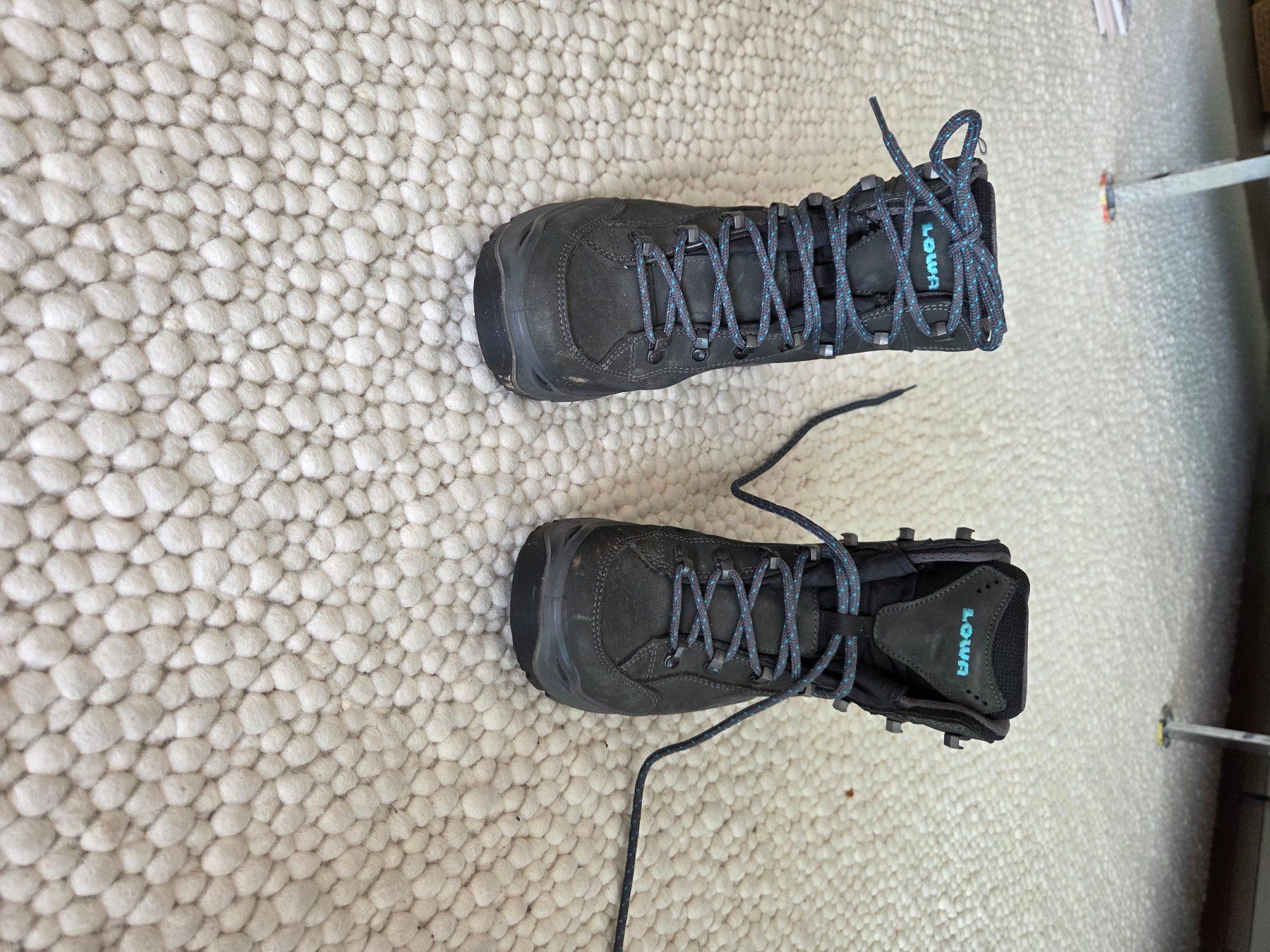 Lowa Scarpe da donna: Wanderschuhe neuwertig – Usato da Birmensdorf ZH venduto da Pommelo