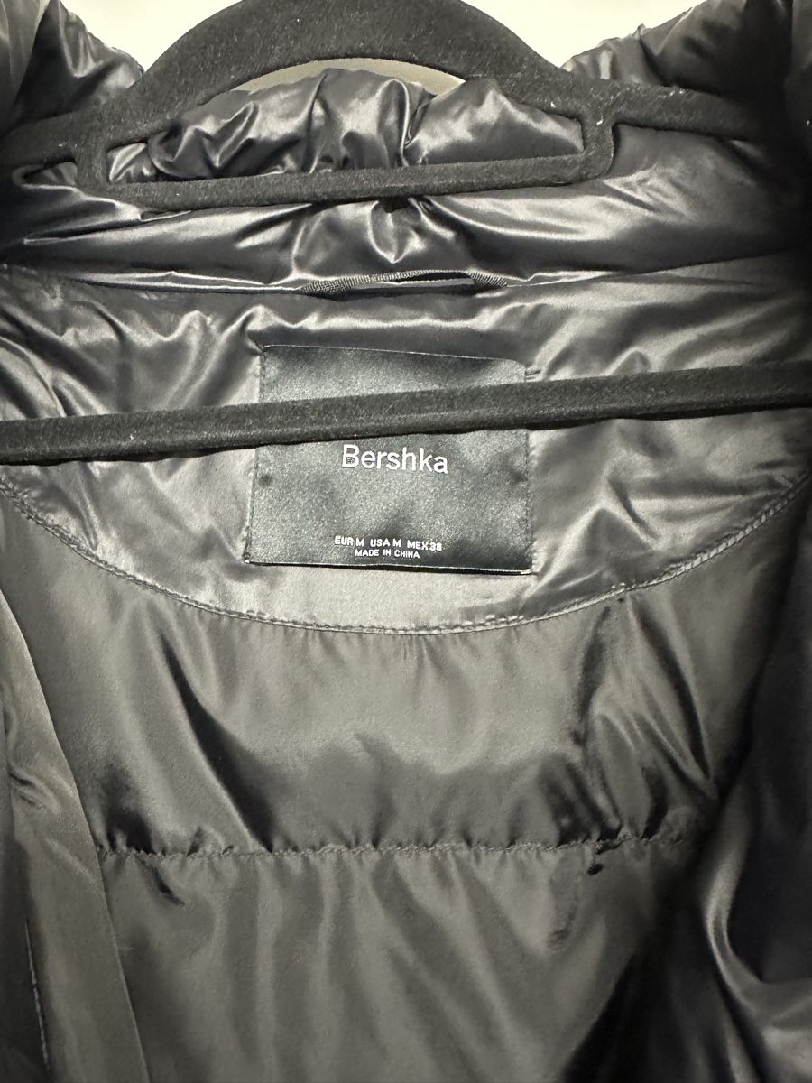 Bershka Jacken: Bershka Winterjacke - Gr. M – Neu (gemäss Beschreibung) aus Frauenfeld von mfera 2