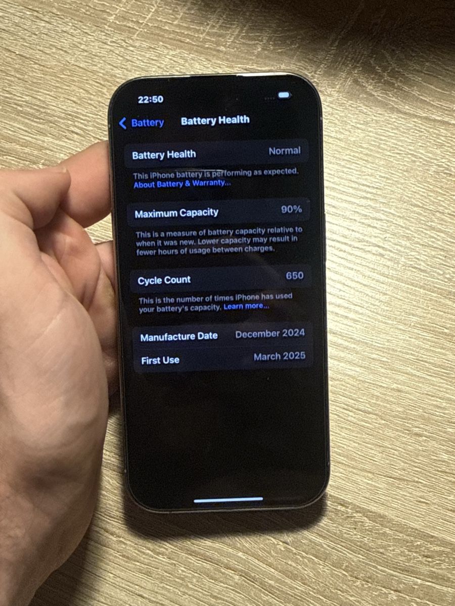 Apple Handys / Smartphones: iPhone 16 Pro 128GB – Gebraucht aus Liestal von jss_jd2b 2