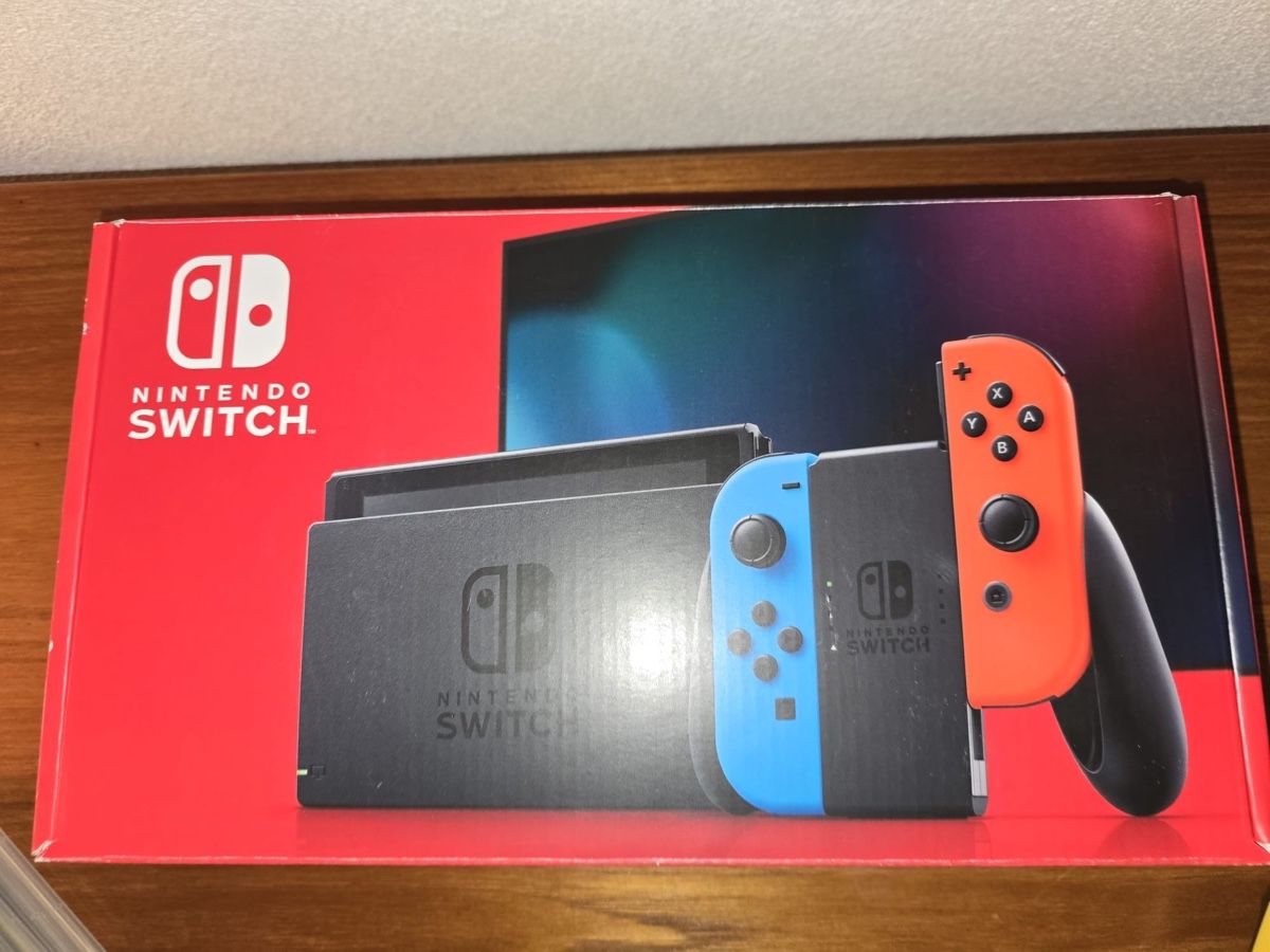 Nintendo Console: Console Nintendo Switch avec jeux et accessoires inclus – Usato da Aegerten venduto da ele_l9js 1
