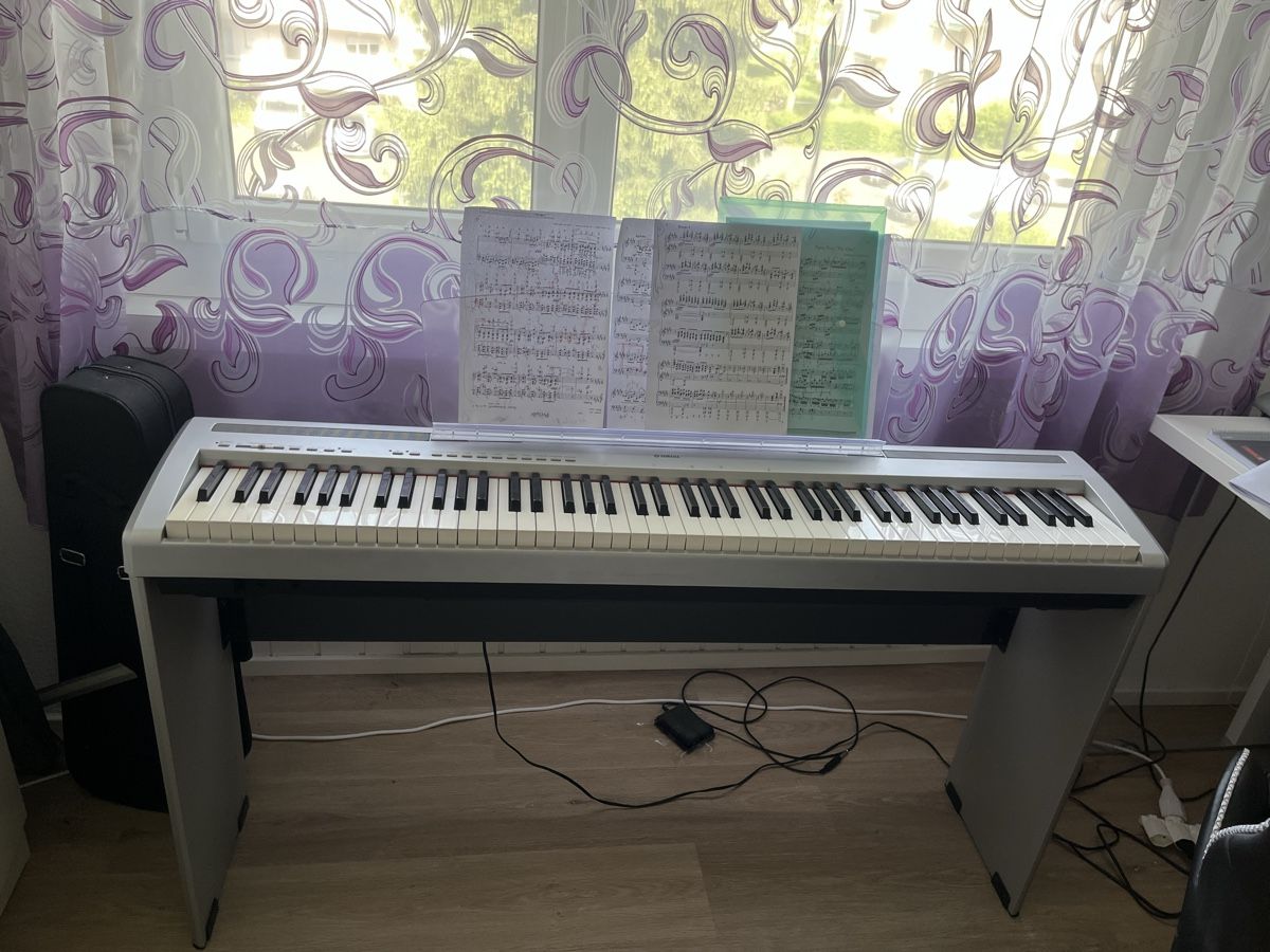 Yamaha Strumenti musicali: Yamaha Piano P-85 – Usato da Rothenburg venduto da sla_rn6q 1