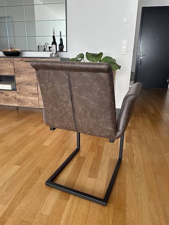 Stühle: 6x Esszimmerstühle Braun Vintage – Gebraucht aus Zürich von van_v5cq 2