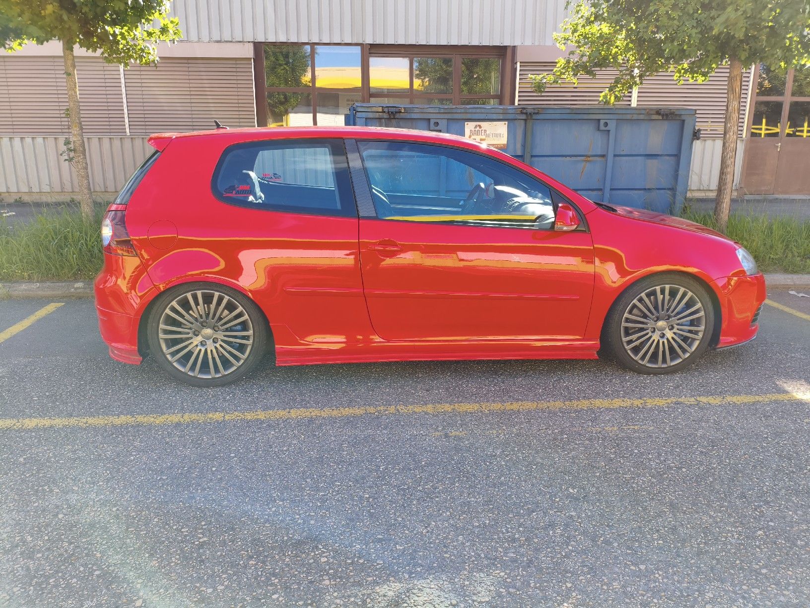 VW Automobili: Magnifique Golf 5 R32 – Usato da Vugelles venduto da Helimodel 4