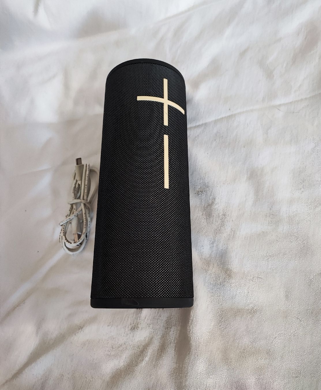 Ultimate Ears Haut-parleurs: Megaboom 4 Bluetooth Lautsprecher  – D'occasion à Zollikofen par zar_j67f