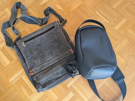 Set aus Umhängetasche Jeansoptik und Bange Slingbag