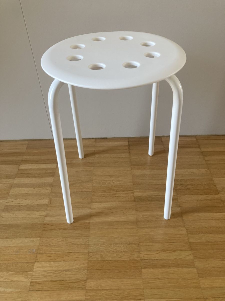 Ikea Sgabelli: Ikea Hocker Marius Metall/Kunstoff – Usato da Zwingen venduto da Kult2000