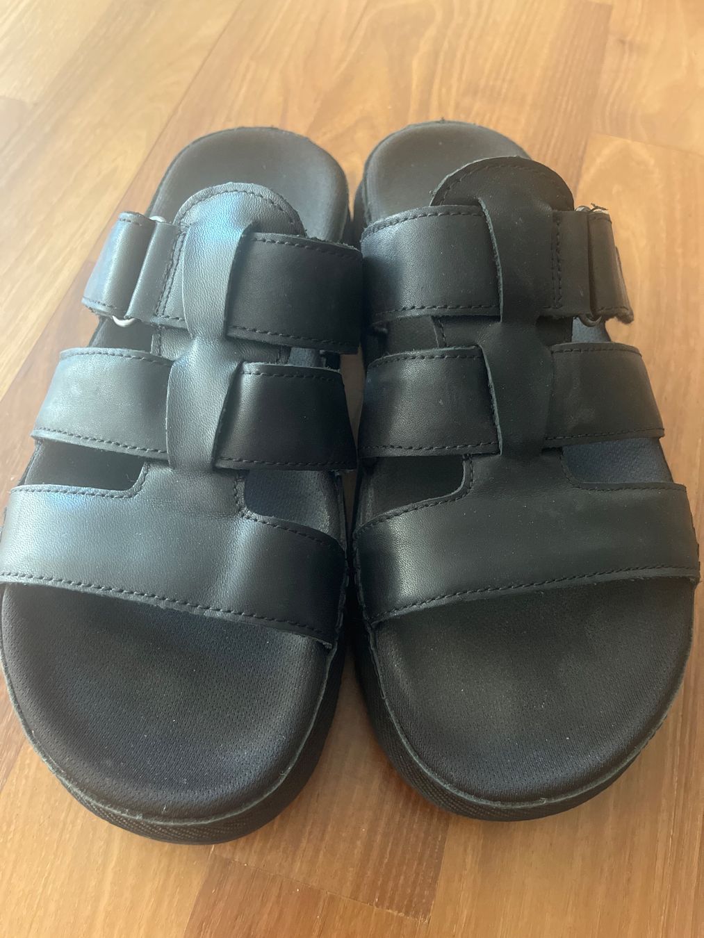 Ugg Damenschuhe: UGG 39.5 – Gebraucht aus Frauenfeld von Lollipop77
