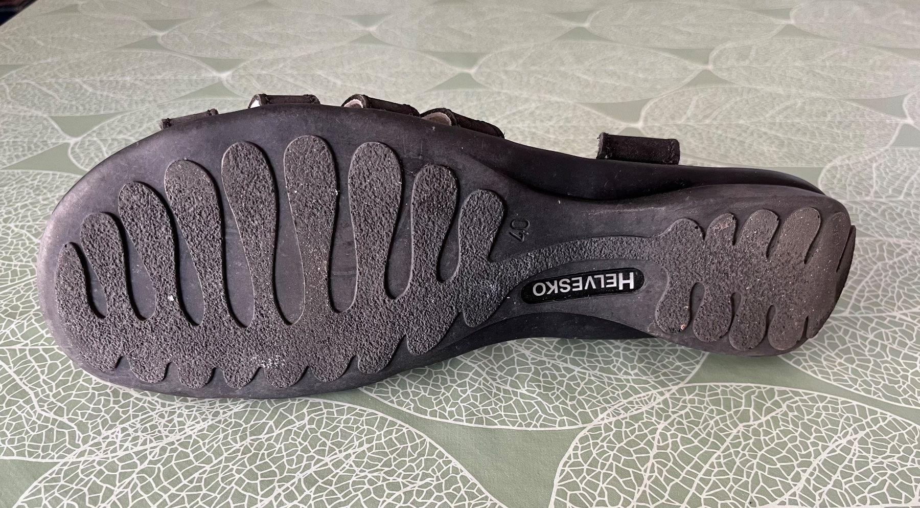 Helvesko Damenschuhe: Sandales Helvesko taille 40 – Gebraucht aus Le Crêt-p-Semsales von staglione69 2