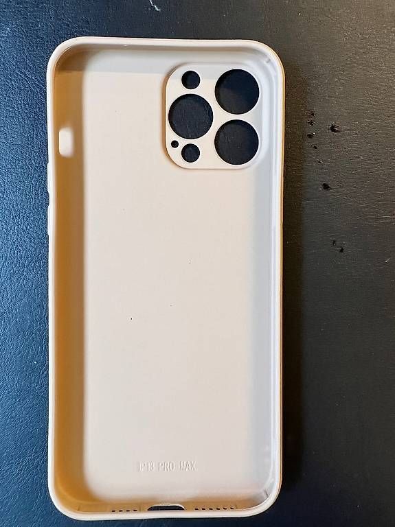 Covers & Schutzfolien: Iphone Hülle – Gebraucht aus Malters von frangecko 1