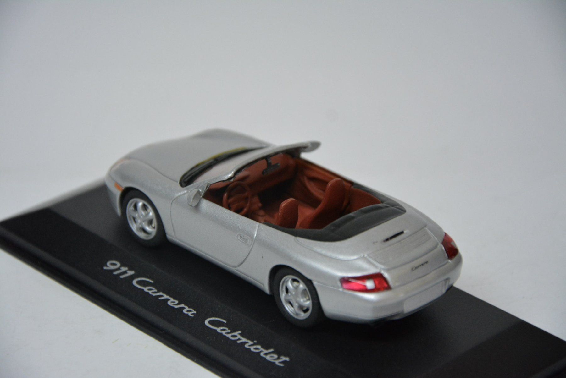 Porsche Modellautos: Porsche 911 Carrera Cabriolet , 1:43 – Neu und originalverpackt aus Goldach von Feivel9 8