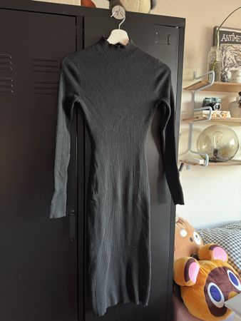 Black Ribbed Fitted Midi Dress, XS/S