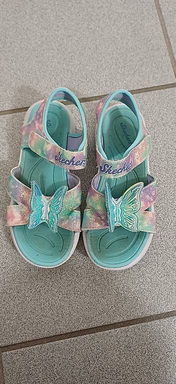 Chaussures filles: Sandalen – D'occasion à Wittenbach par nic_gvc6