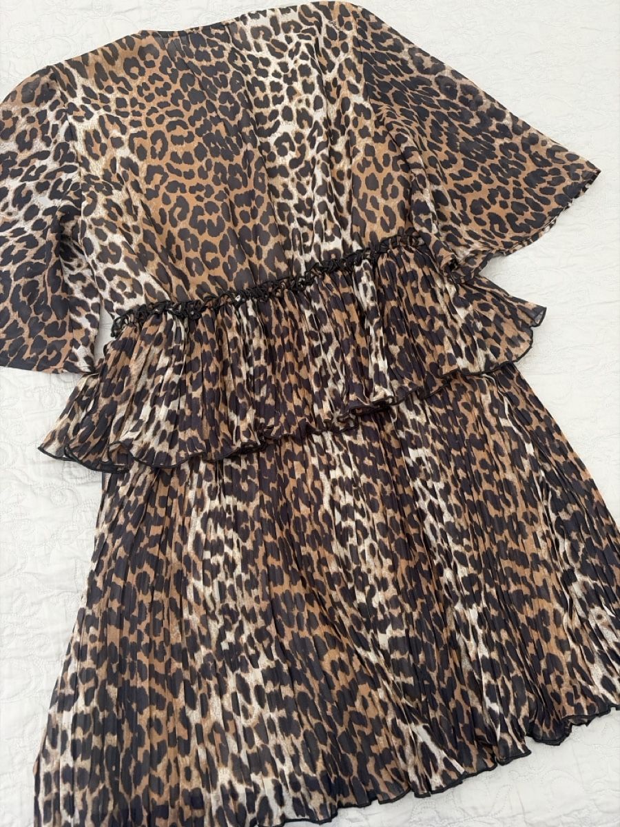 Ganni Robes: GANNI Dress  – Neuf (Voir description) à Wallisellen par Chatswood_8hwh 4