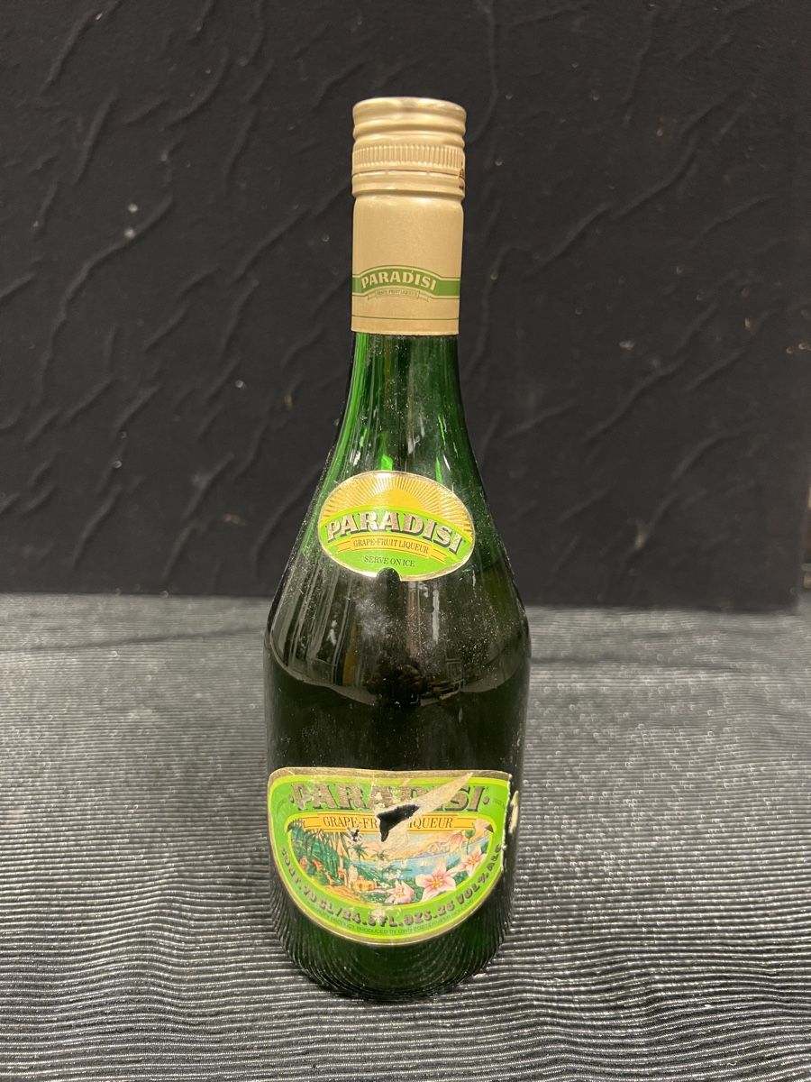 Bevande alcoliche: PARADISI GRAPPE-FRUIT LIQUEUR ANCIENNE BOUTEILLE – Usato da Genève venduto da Leboucheoreilles