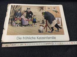 LustigesBuch DIE FRÖHLICHE KATZENFAMILIE