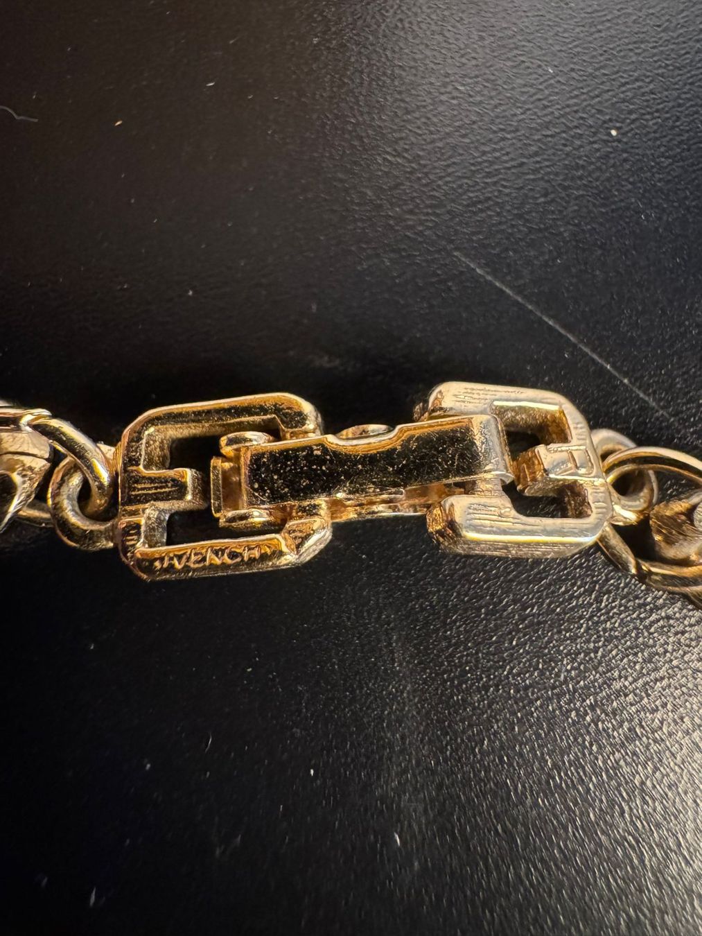 Givenchy Bracciali & Braccialetti: Givenchy Armband Goldfarben Vintage – Usato da Winterthur venduto da Dejv 4
