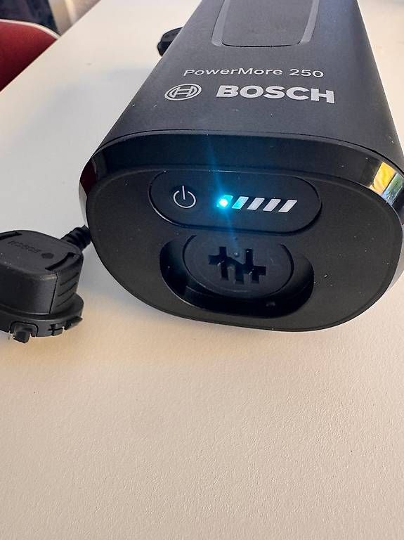 Bosch Batteries: PowerMore 250 - Neu und unbenutzt – Neuf (Voir description) à Basel par gro_y5h8 1