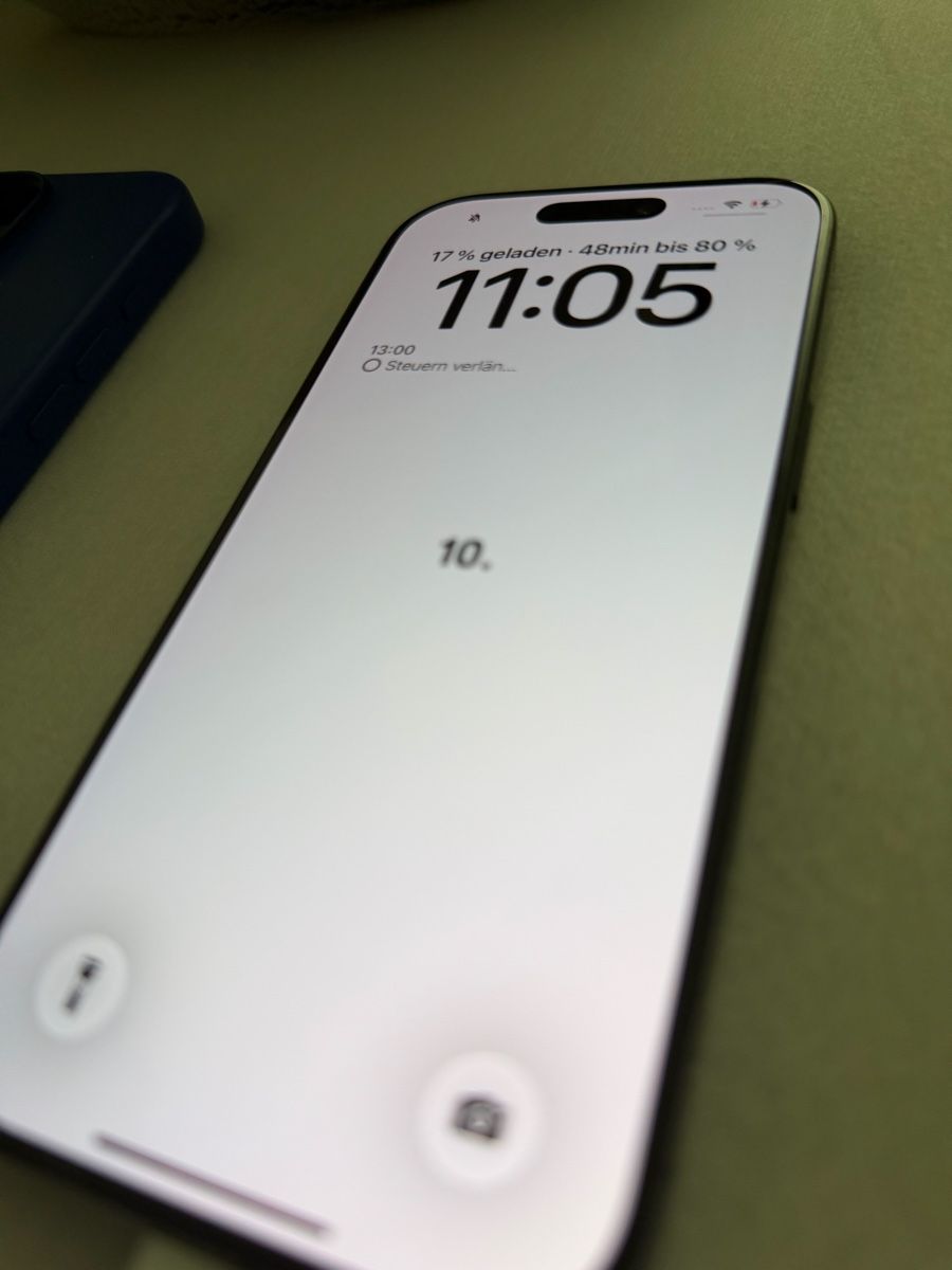 Apple Portables: IPhone 16 Pro 256GB (Matt Schwarz) – D'occasion à Schönenwerd par sandra1214 6