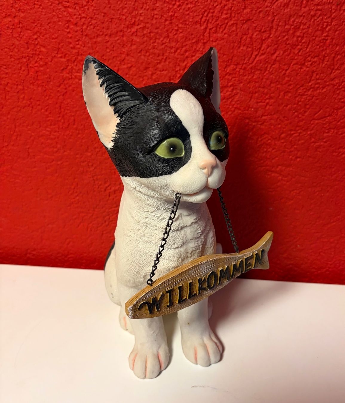 Figuren: Willkommen! Deko-Katze fürs Haus – Neu und originalverpackt aus Zäziwil von Emlea 8