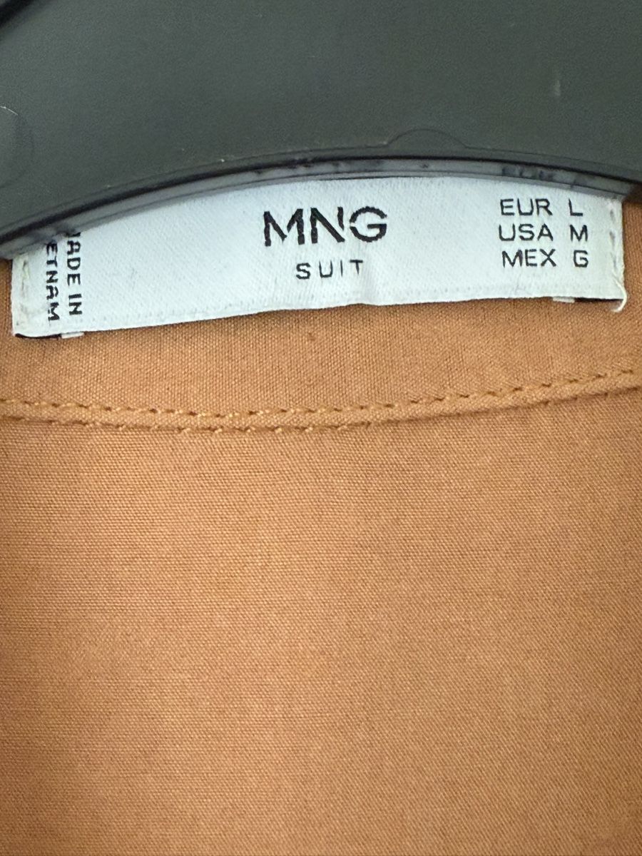 Mango Jumpsuits: Jumpsuit beige terracotta ceinturé Mango, t.L/40 – Gebraucht aus Tavannes von Thriftshop 3