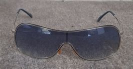 sonnenbrille mit metallgestell und blauen Gläsern/35