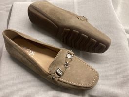 Neu Geox Pumps beige, Leder, ähnl. Moccasin, Gr. 39.5