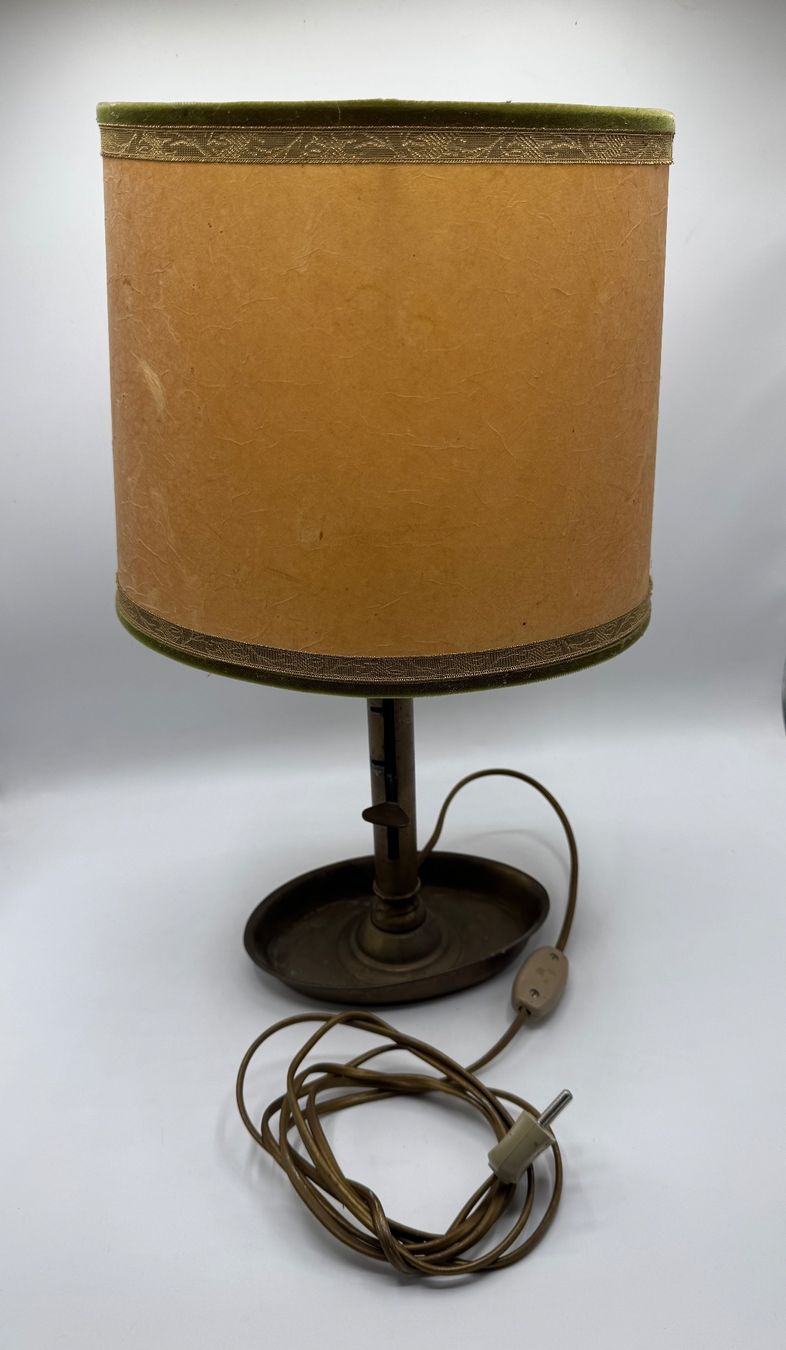 Lampade: Vintage Lampe, Messing, mit Stoffschirm – Usato da Sachseln venduto da BONATI01