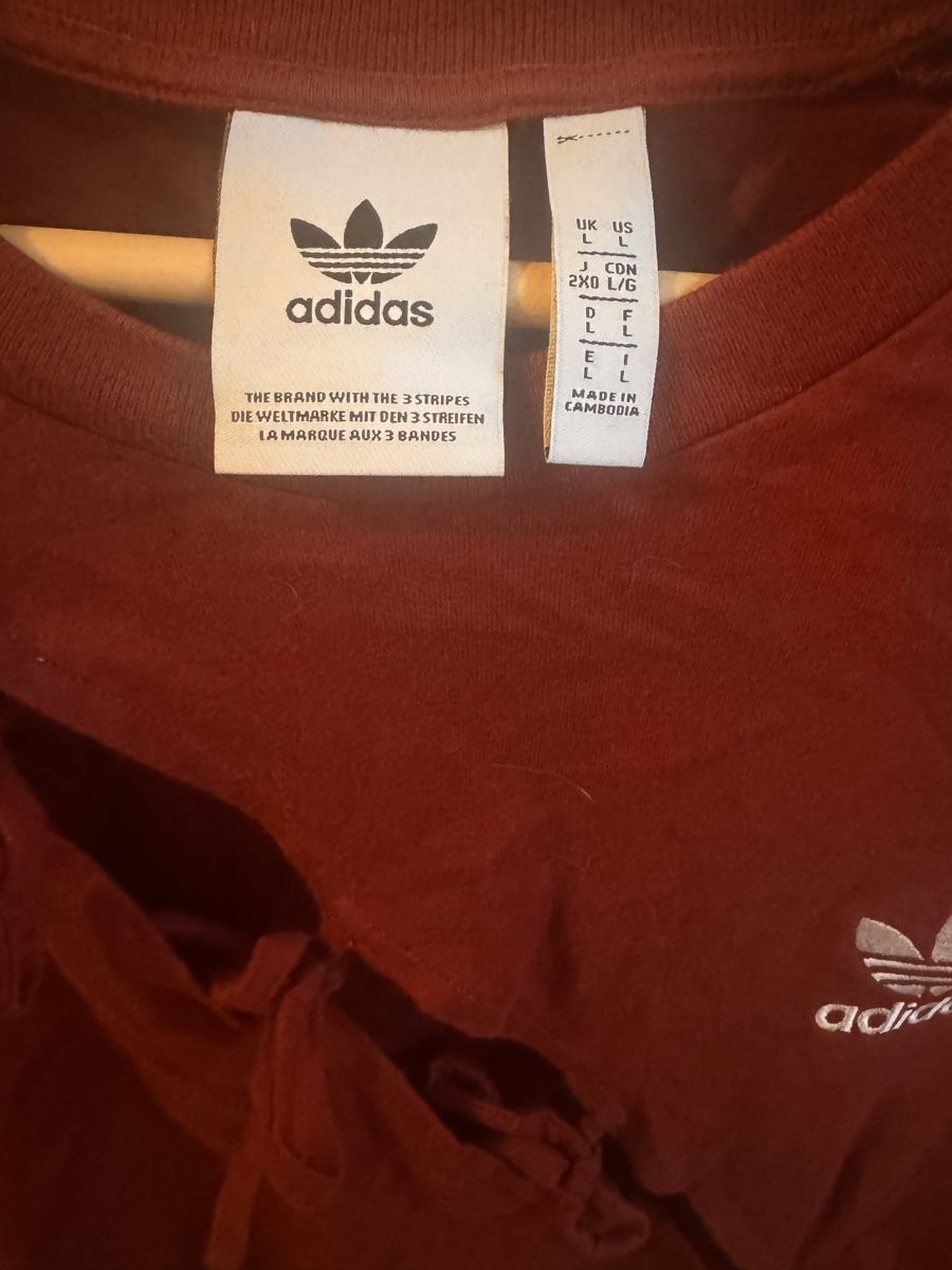 Adidas T-shirt: T-shirt ADIDAS – Nuovo (secondo la descrizione) da Vevey venduto da ebuache 1