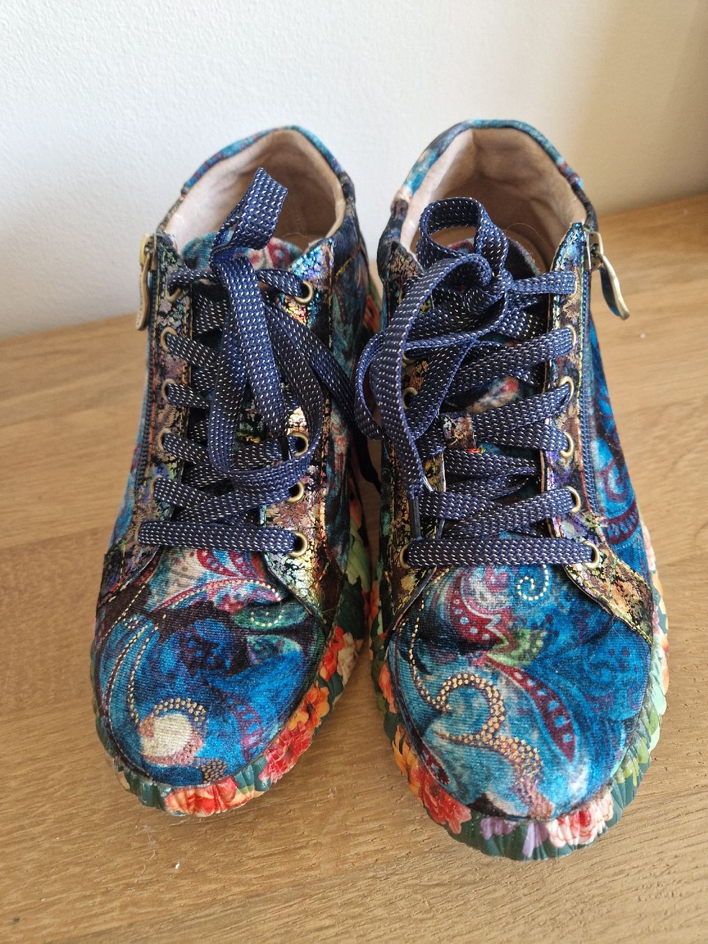Scarpe da donna: Laura Vita Sneaker Nikito 38 – Usato da Lichtensteig venduto da Cocabana_16 3