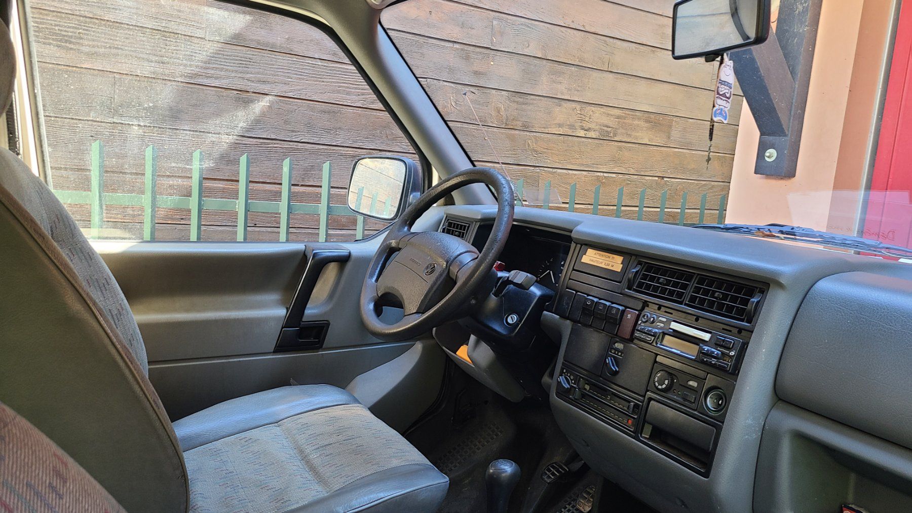 VW Nutzfahrzeuge: VW Transporter T4 (1995) – Gebraucht aus Conches von Ant_pmc 2