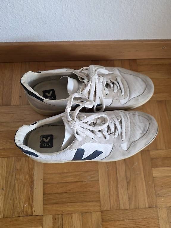 Herrenschuhe: Veja Sneaker 42 – Gebraucht aus Aarau von moi_plc9 1