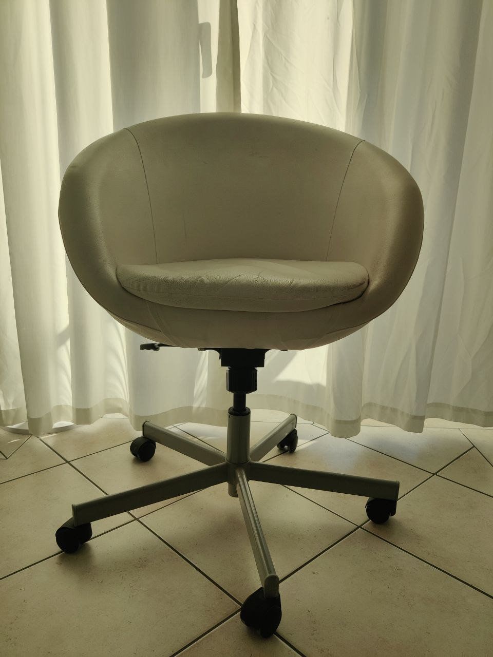 Ikea Stühle: Poltroncina da scrivania SKRUVSTA – Gebraucht aus Minusio von gio_bp79
