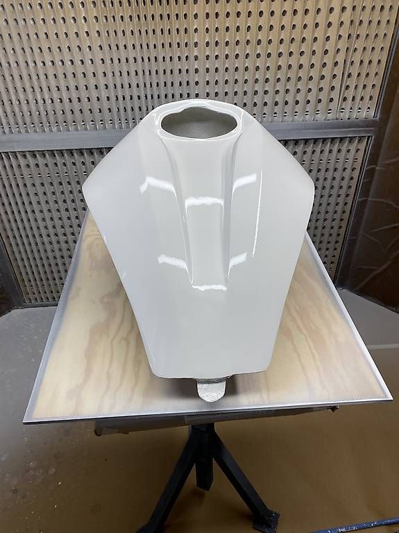 Alle Motorradersatzteile: Airbox für Harley Davidson Vrod – Gebraucht aus Kaltbrunn von la77 2