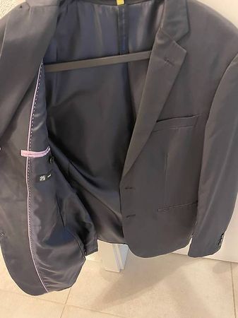 Costume Slim Fit très peu porté, taille 48