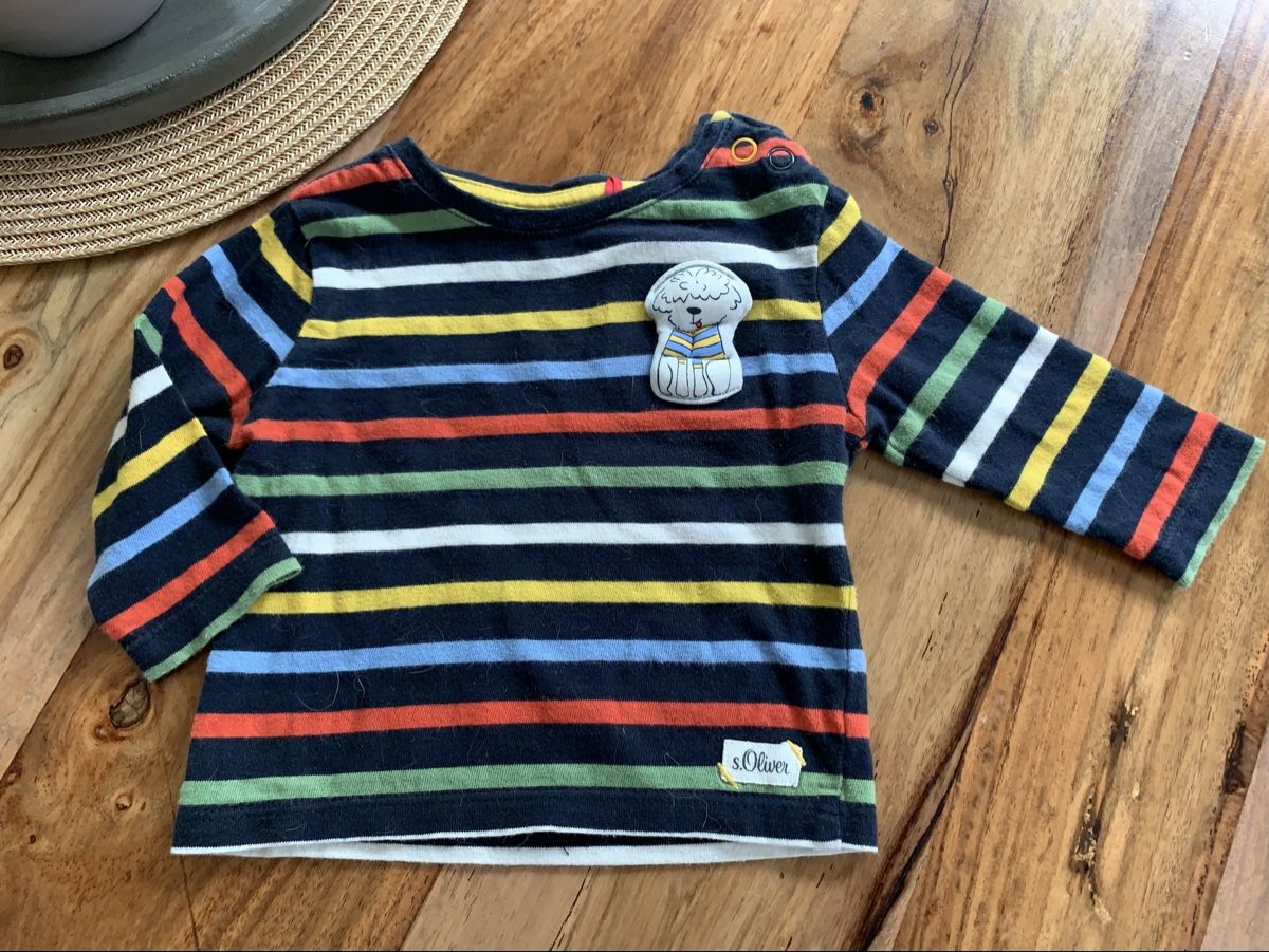 S.Oliver Maglioni & Felpe: Shirt von S. Oliver, Gr. 50/56 – Usato da Langnau am Albis venduto da sbr_6zw5