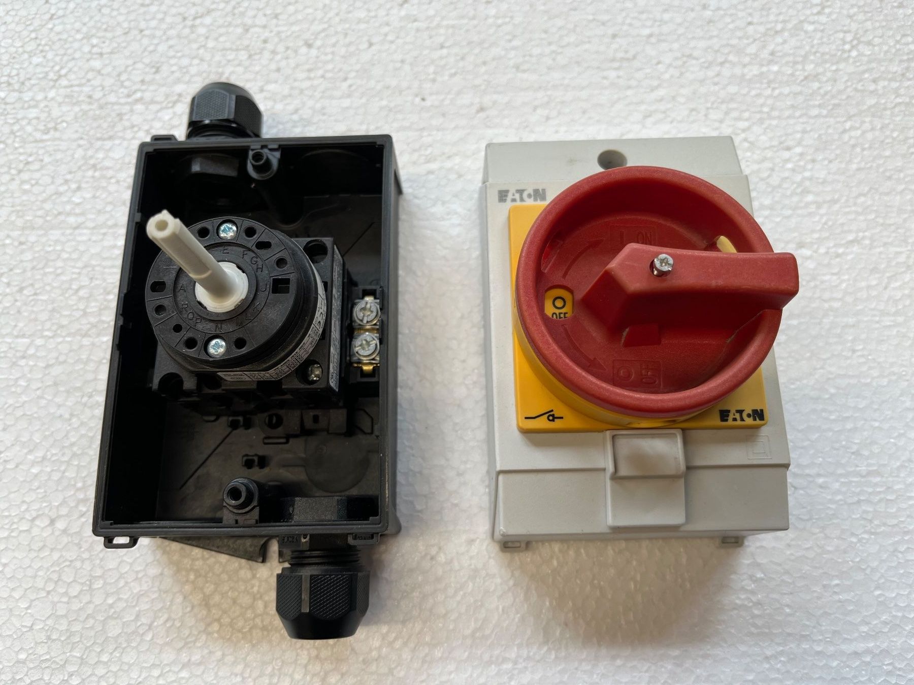Eaton Interruttori: AP Hauptschalter 3x400V – Usato da Küblis venduto da hypofacto 1