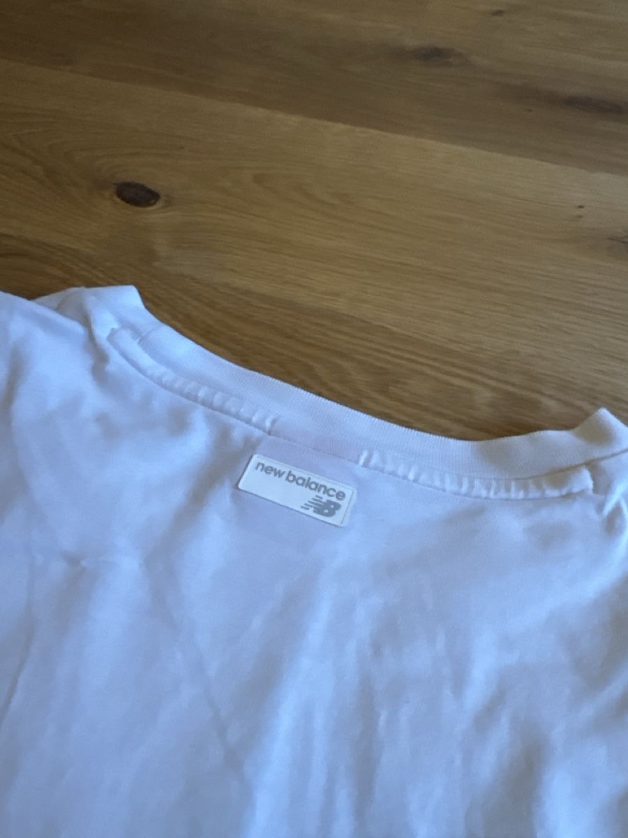New Balance T-shirts: new balance shirt – D'occasion à Nidau par stubeee 3