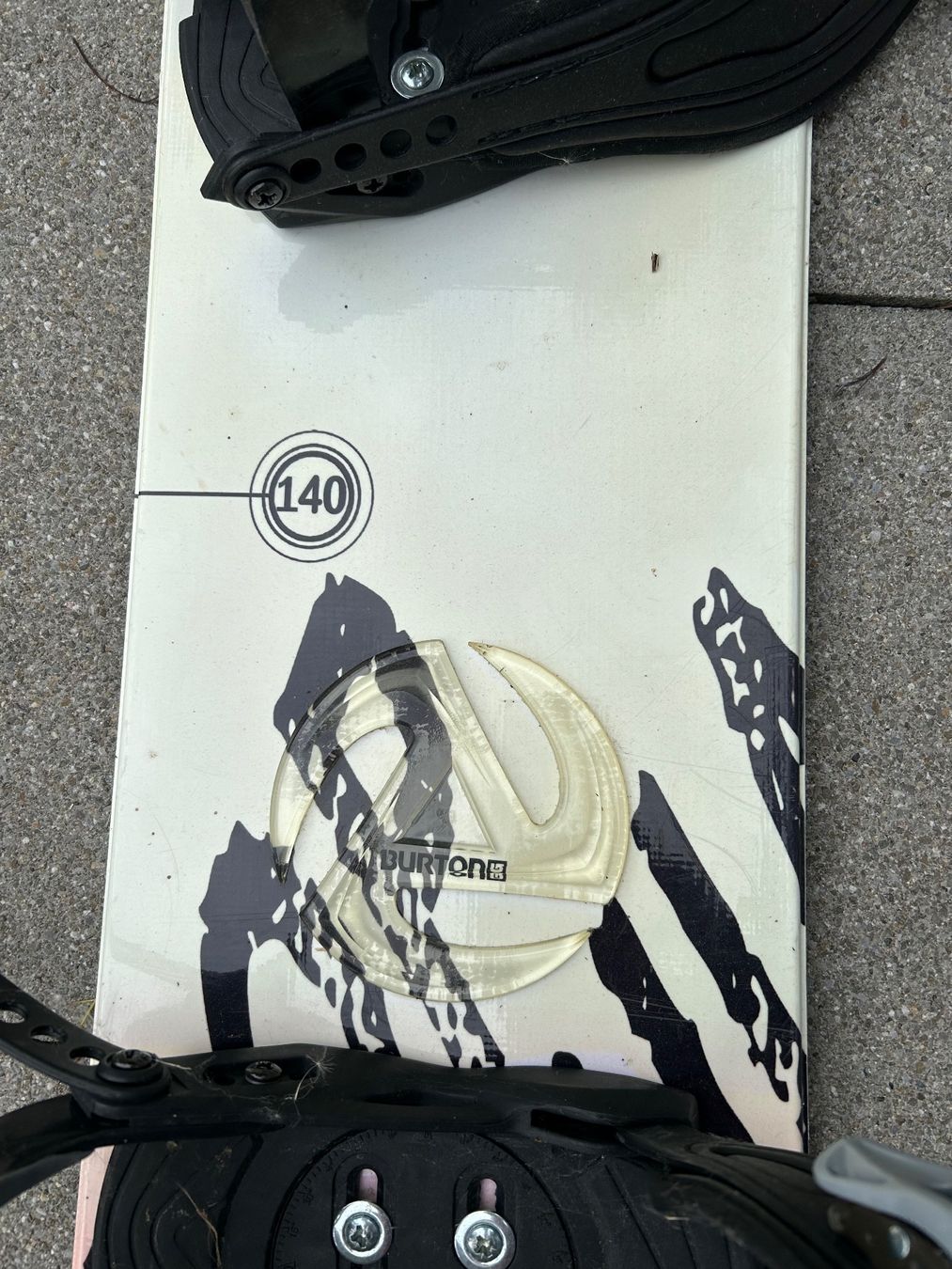 Board: Burton Snowboard 140cm mit Bindung – Usato da Mauren TG venduto da webschen 1