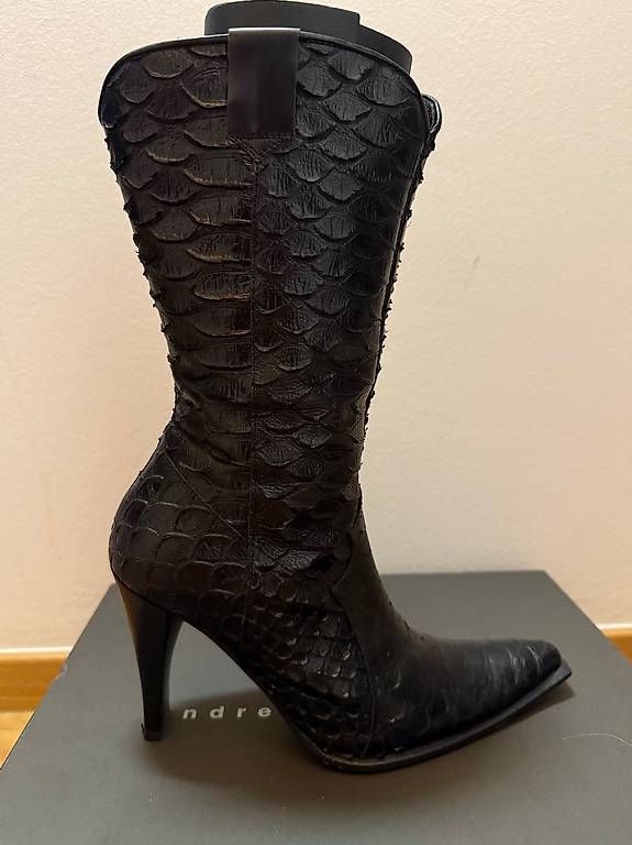 Chaussures femmes: Stivale pitone nero – D'occasion à Rancate par aga_t2st 1