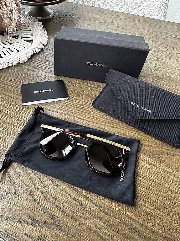 Brillen & Gläser: Dolce&Gabbana Sonnenbrille – Gebraucht aus Muttenz von Cookie1994 1