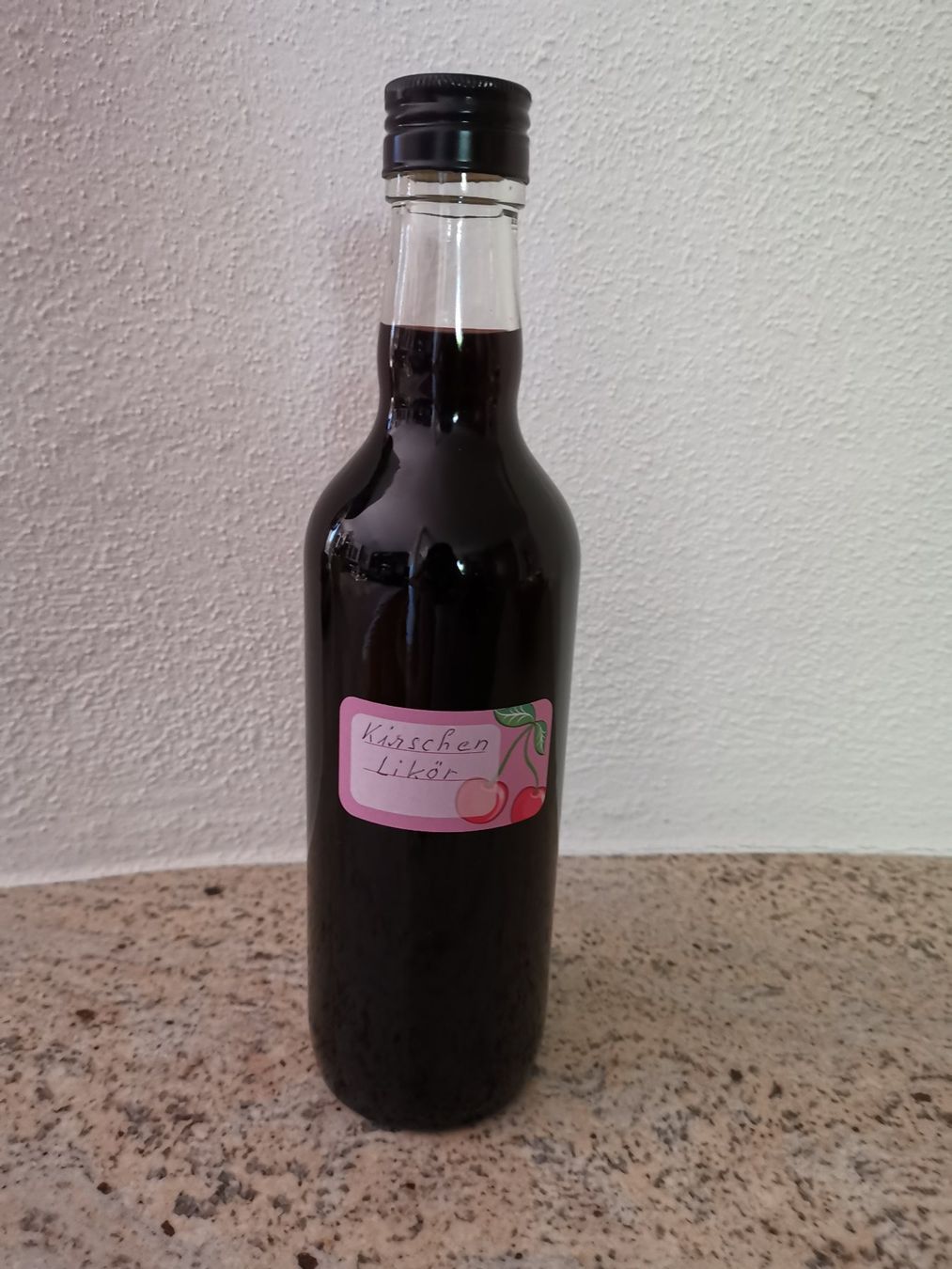 Spirituosen: Kirschen Likör – Neu und originalverpackt aus Dornach von Hei50