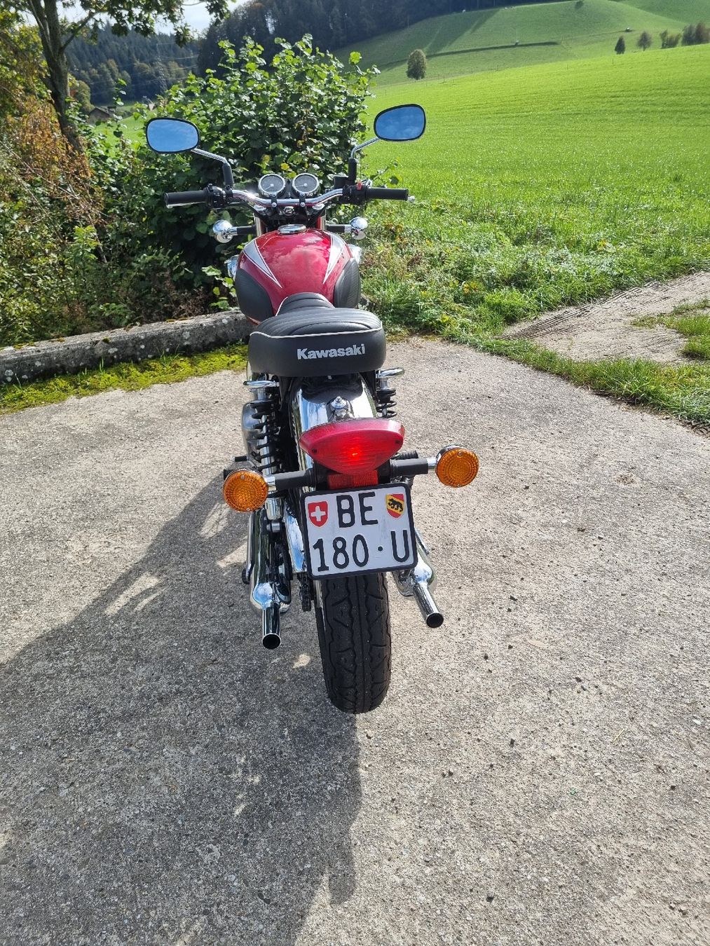 Kawasaki Route: Neuwertige Kawasaki W800 – Neuf (Voir description) à Schafhausen i.E. par Hillman_Minx 4