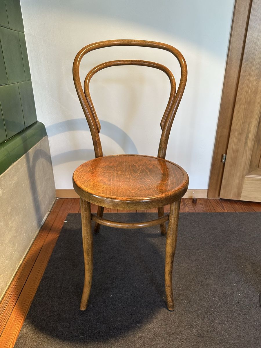 Thonet Sedie: Antike Bugholzstühle Thonet – Usato da Wiesendangen venduto da kavdivision01