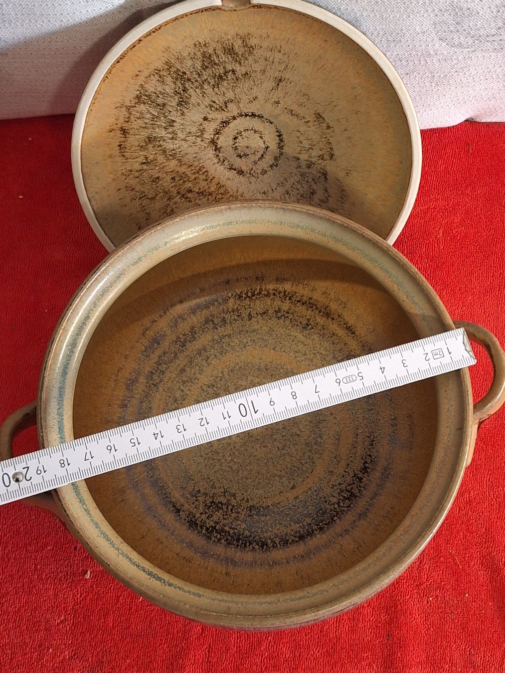 Pentole: Rustikale Suppenterrine/Topf mit Deckel, Vintage, Top! – Usato da Winterthur venduto da juszku 4