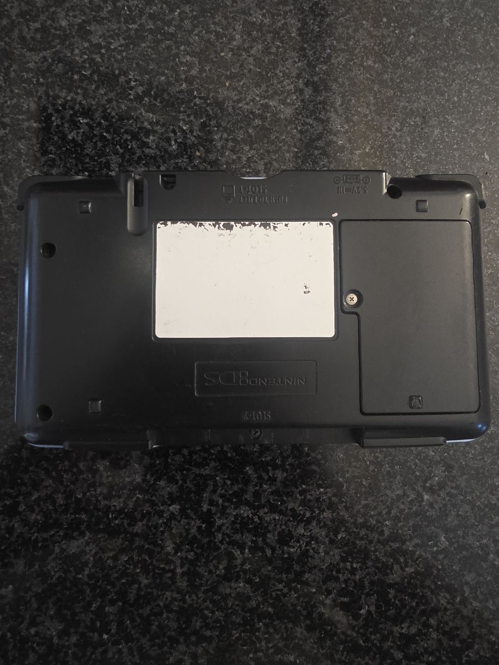 Nintendo Console: Nintendo DS avec 2 jeux – Usato da Chavornay venduto da Crash37 1