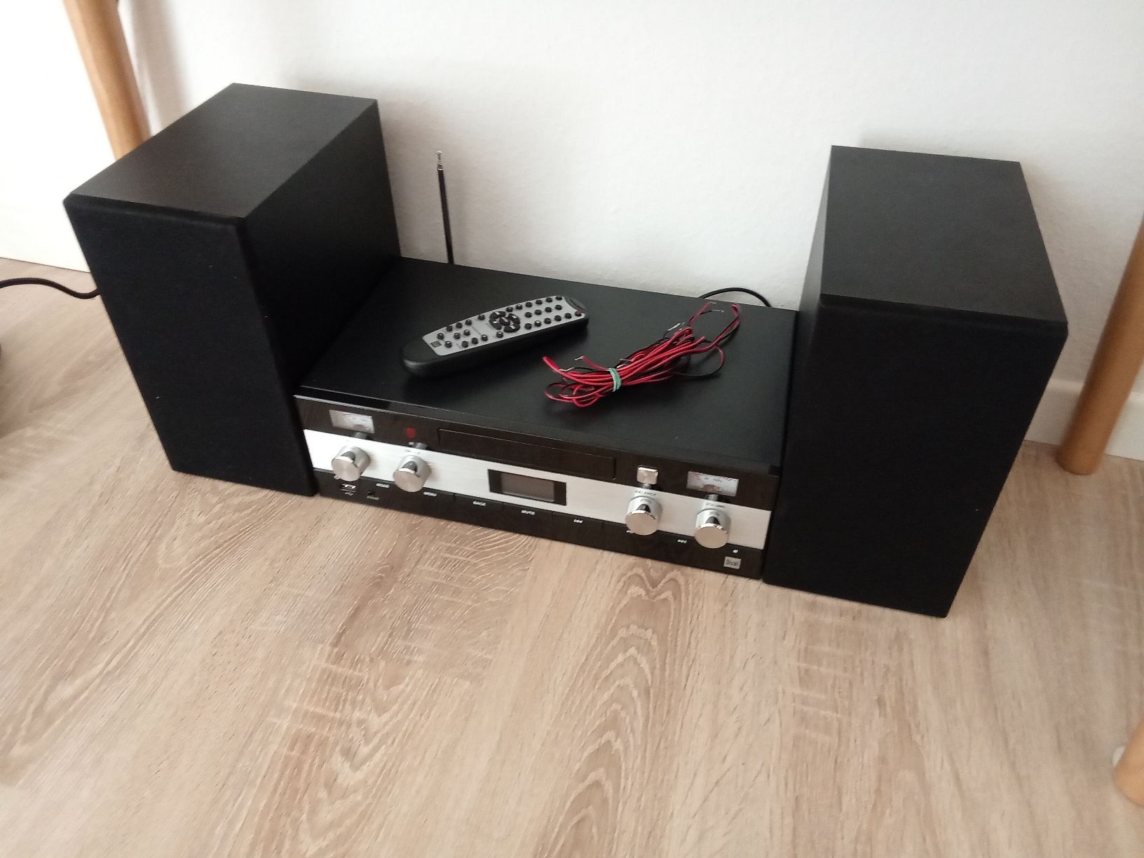 Sistemi audio & multimediali: Dual Stereo Anlage  – Usato da Liebefeld venduto da CD-Urs